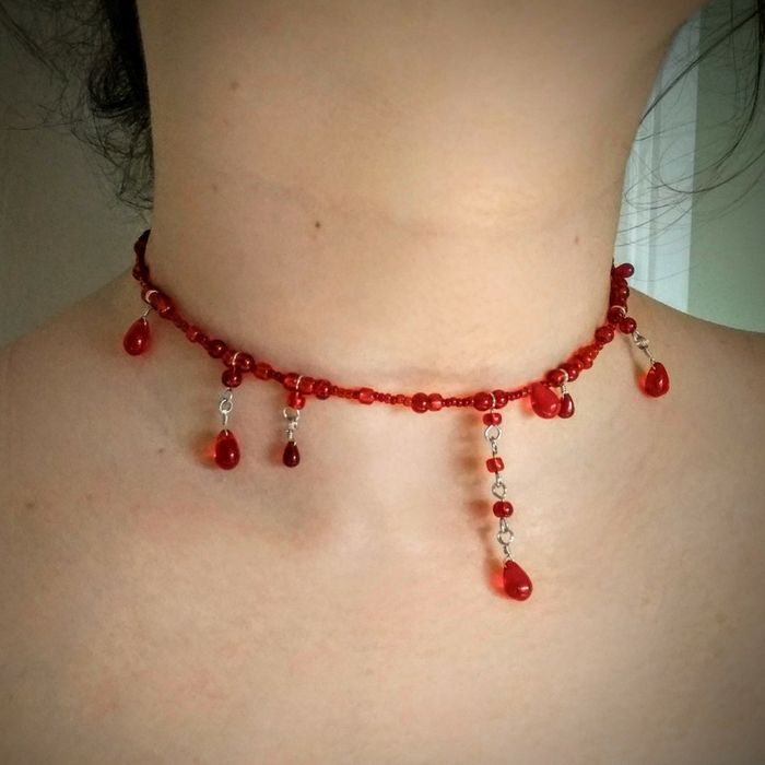 Ruby Red Neck Slit Neckpiece